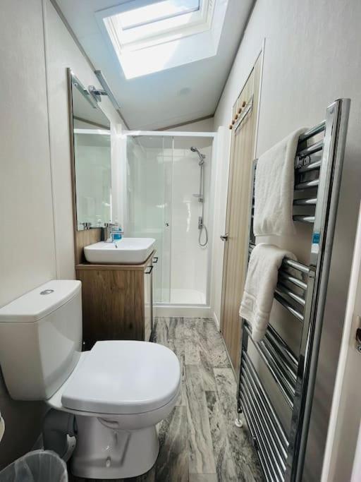 Hideaway Retreat With Hot Tub Villa York Kültér fotó